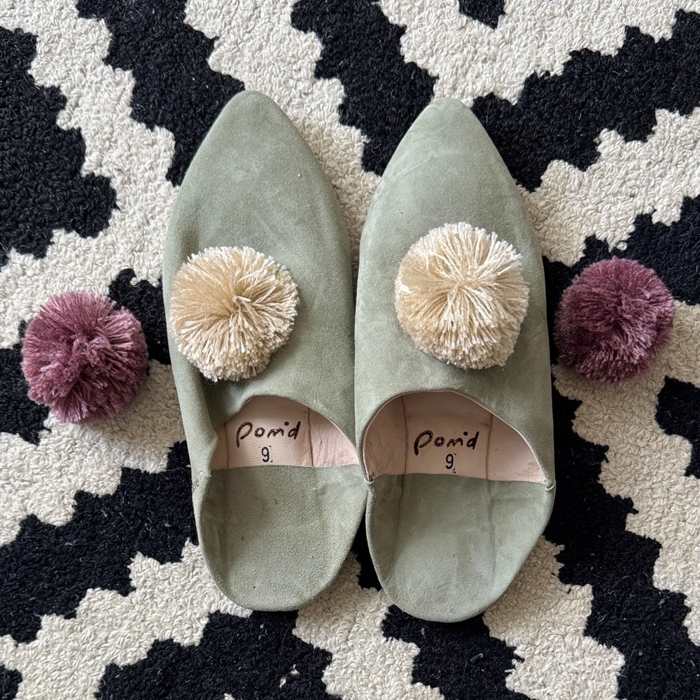 Morrocan Suede Babouche Points with interchangeable pom-poms